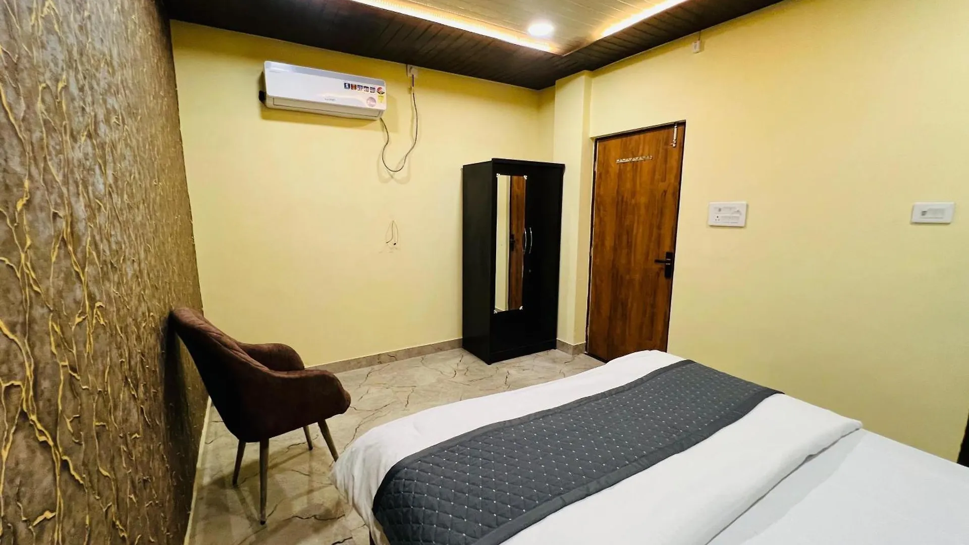Guest house Vishal Residency Hotel Varanasi
