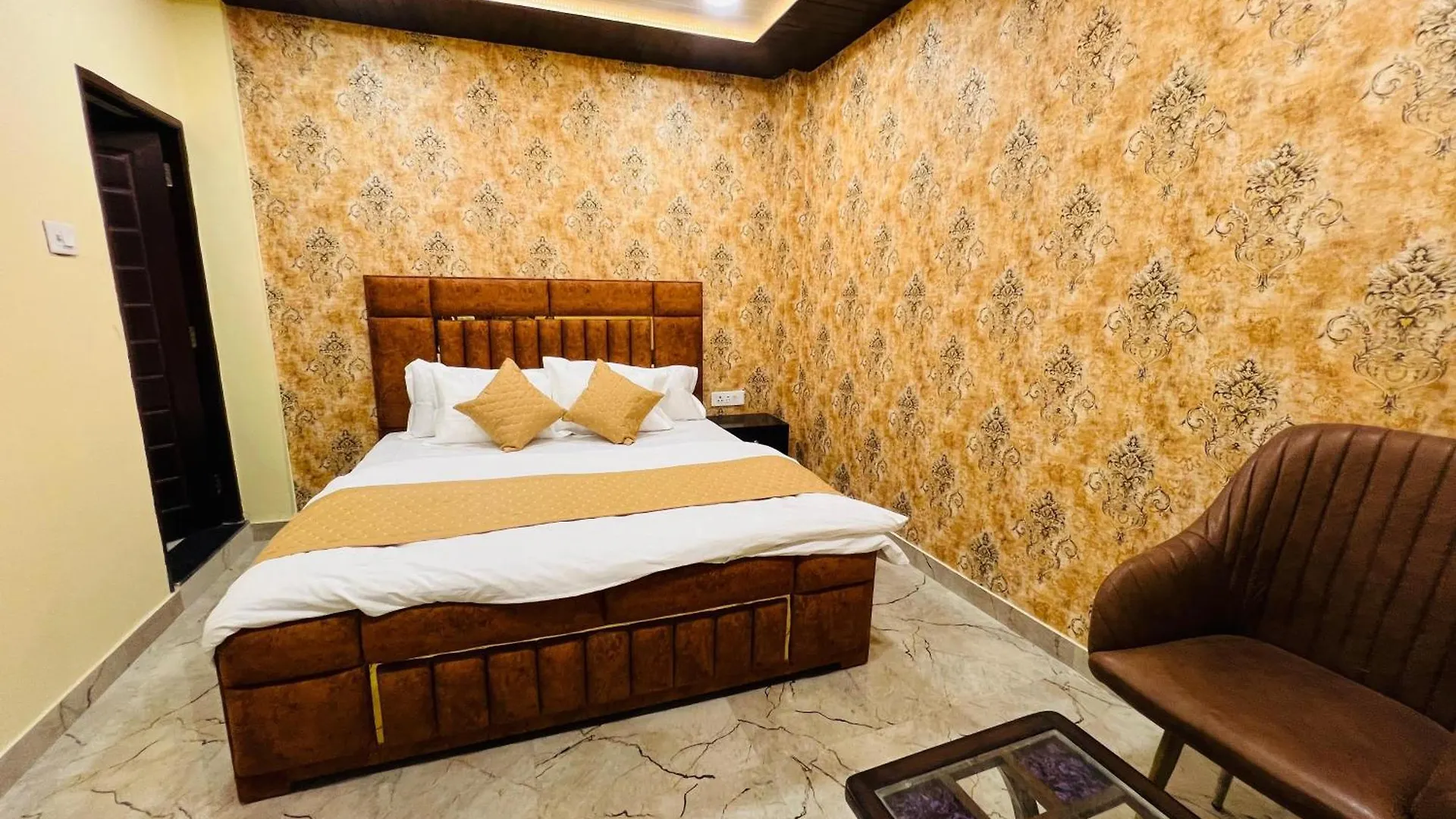 Vishal Residency Hotel Varanasi India