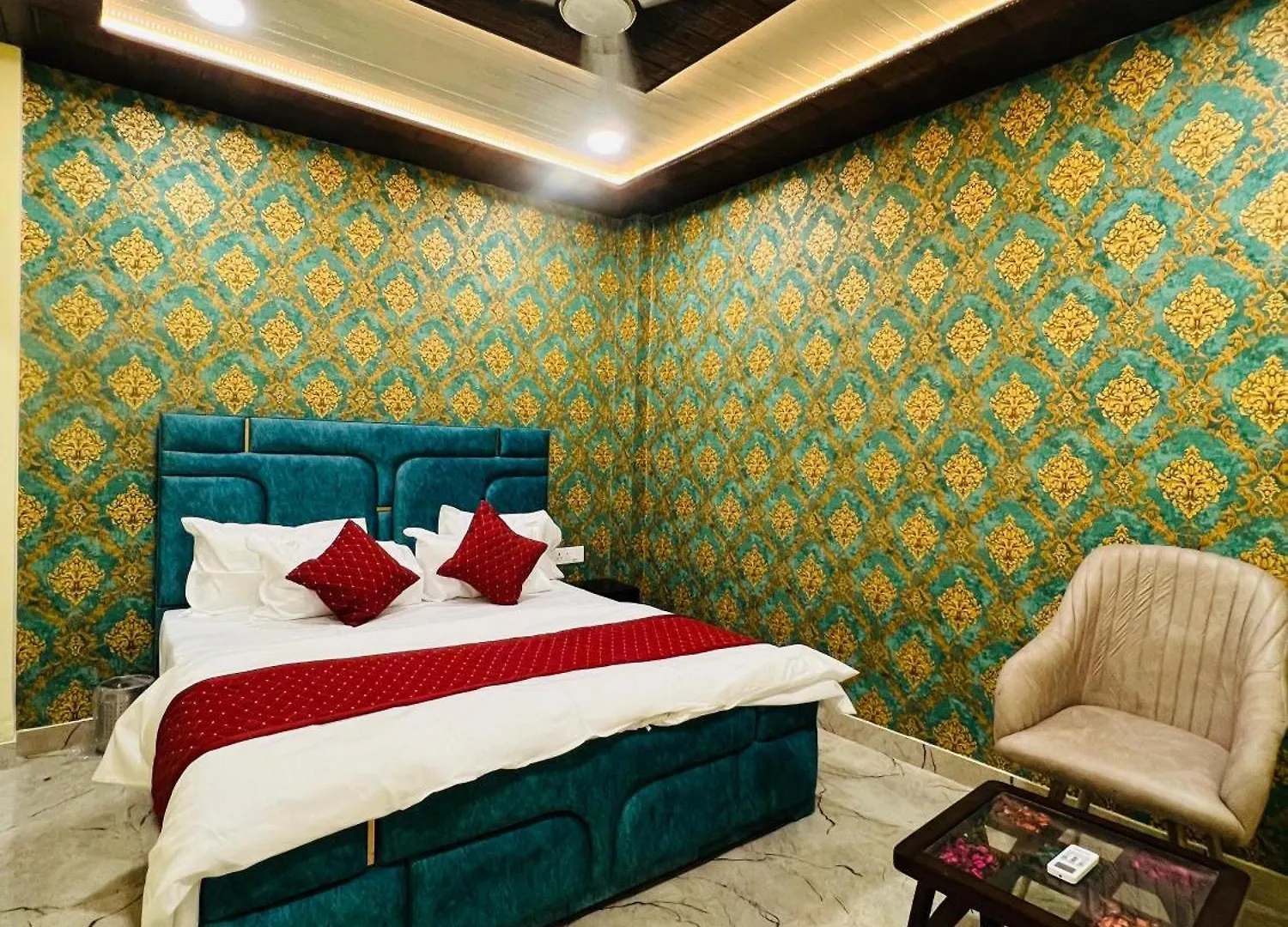 Vishal Residency Hotel Varanasi