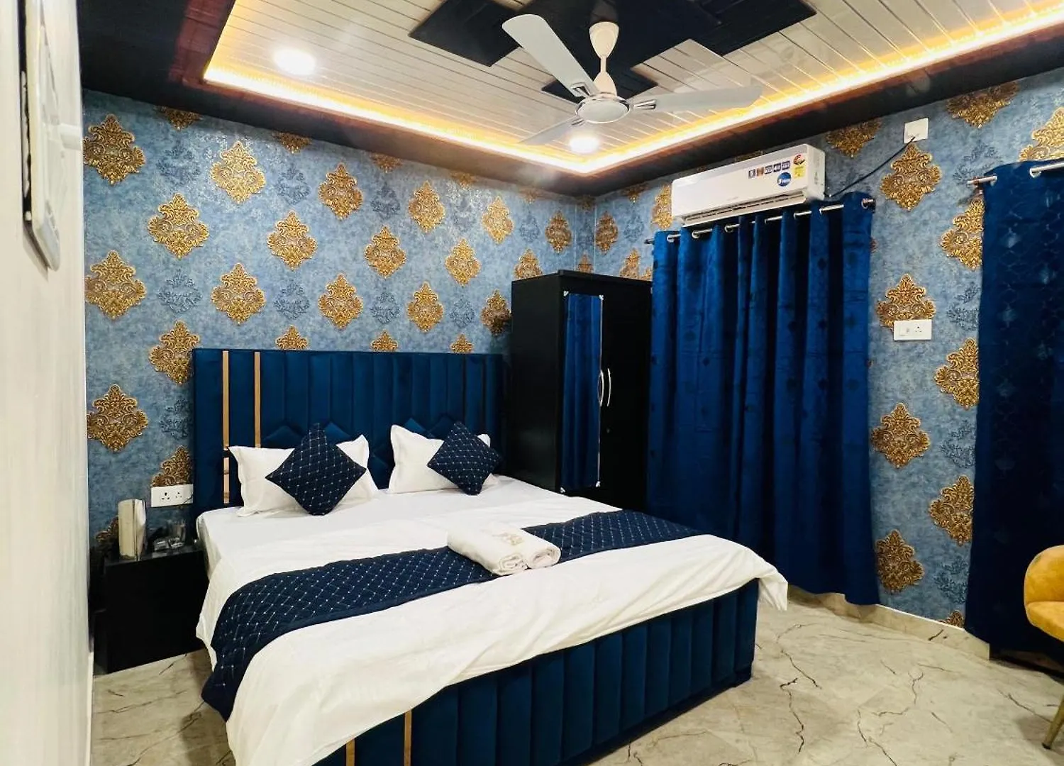 Vishal Residency Hotel Varanasi Guest house