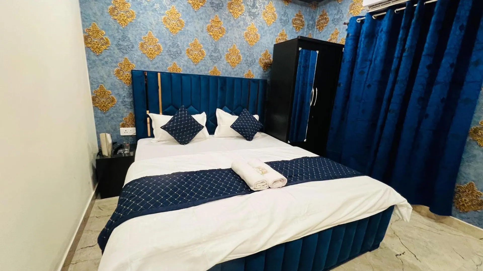 Guest house Vishal Residency Hotel Varanasi