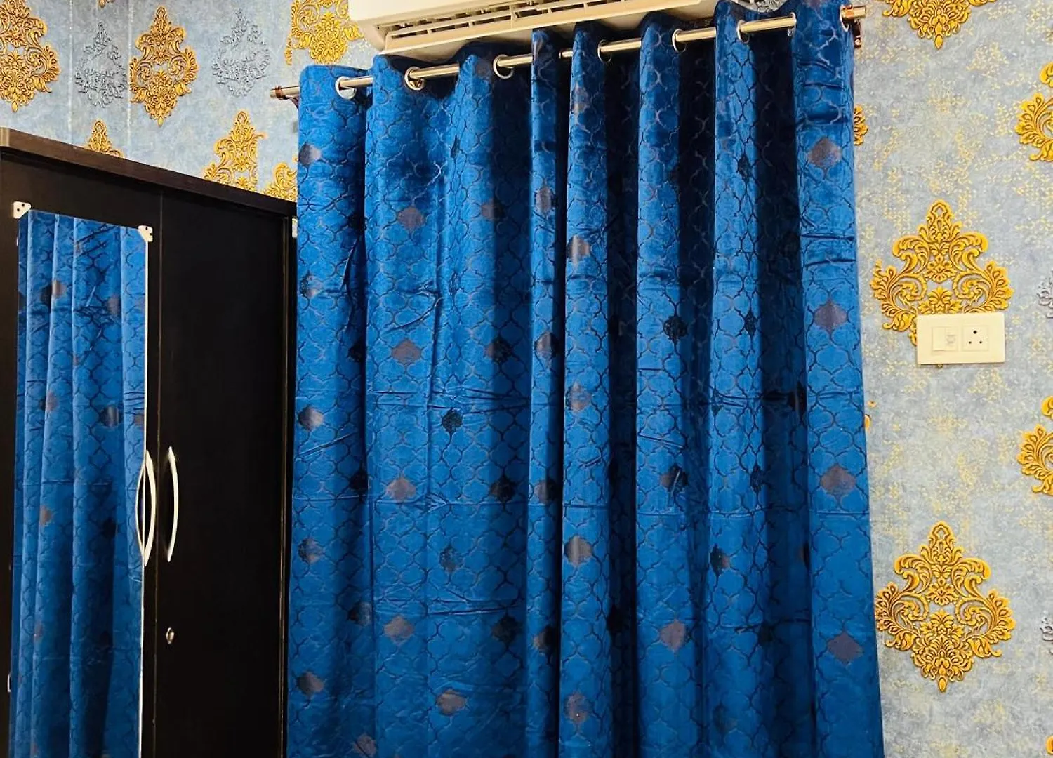 Vishal Residency Hotel Varanasi